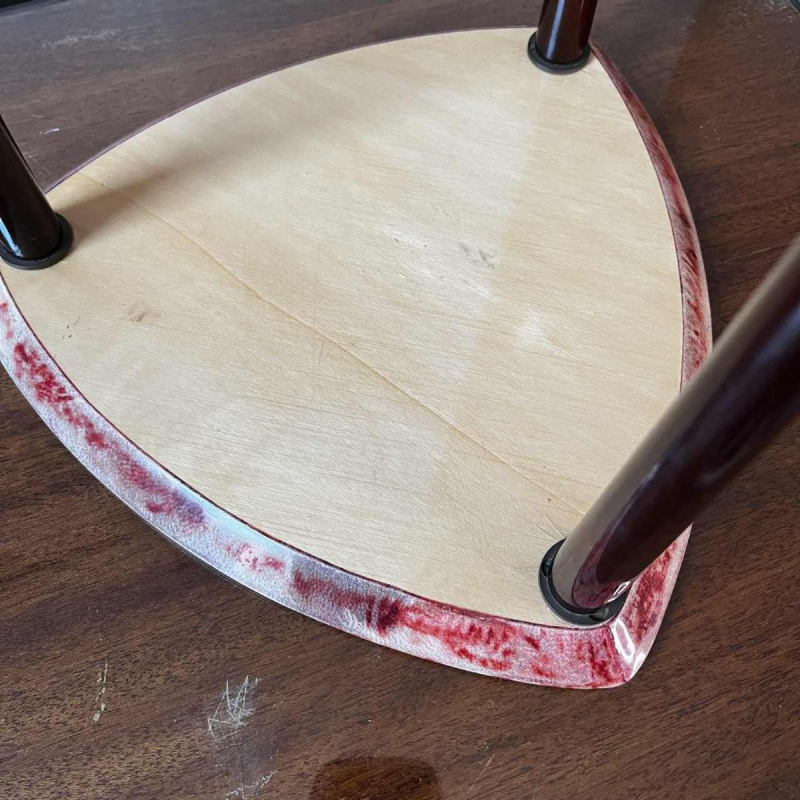 ALDO TURA, table basse/d'appoint en parchemin peau de che`vre teinte´e rouge laqué, Italie ca 1950