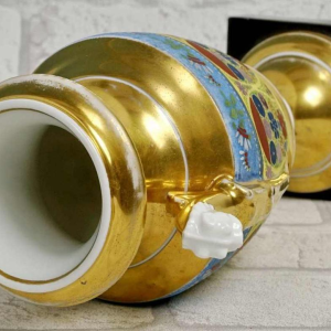 Porcelaine de Paris, vase balustre sur piédouche, début XIXe s