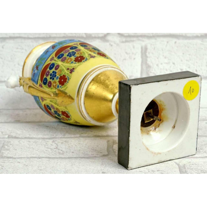 Paris porcelain, baluster vase on pedestal, early 19th century