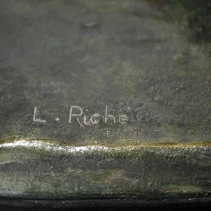 Art Deco bronzen sculptuur van de Franse beeldhouwer Louis Riche, "De jager en zijn hond".