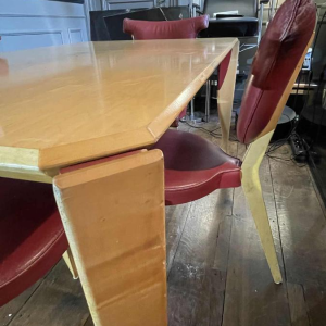 DICK EVERS for LEOLUX, Memphis Set 'Xingu' Table & 4 'Giselle' Chairs, 1993