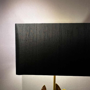 Maison Charles, paar Hollywood Regency gebloemde lampen in verguld brons