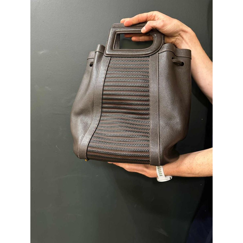 Delvaux "Caraïbes" tas in bruin generfd en geweven leer