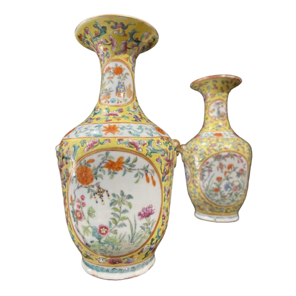 Paire de vases en porcelaine de Chine, XIXe siècle