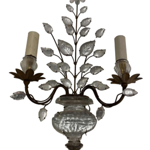 Maison Baguès (Paris), suite de 4 appliques, verre et métal doré, vers 1950