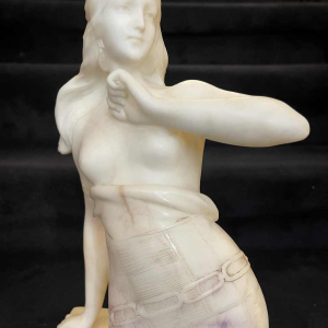 Giuseppe Papucci "Femme à la console éléphant" sculpture orientaliste Art Nouveau en albâtre, fin XIXème siècle