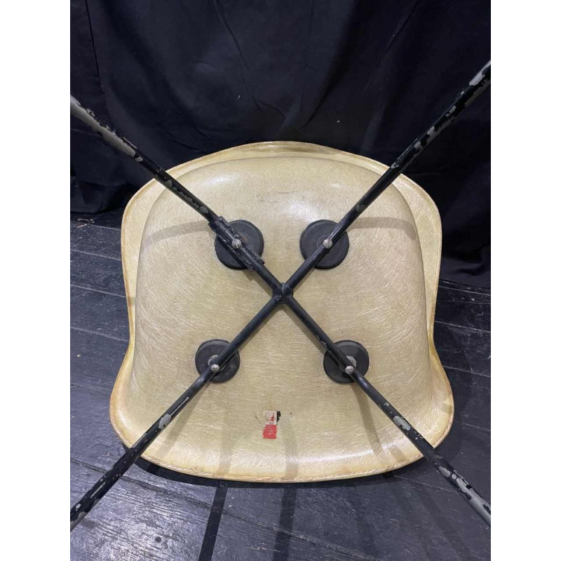 Charles and Ray Eames for Zenith, Dax fibreglass armchair, 1st edition, 1950