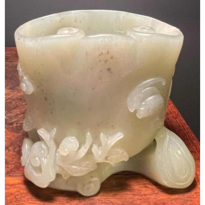 Celadon jade lingzhi (tondeldoos) paddestoelvormige bevrijdende beker, China Quianlong periode
