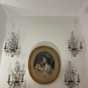 Maison Baguès (Parijs), suite van 4 wandlampen, glas en verguld metaal, circa 1950