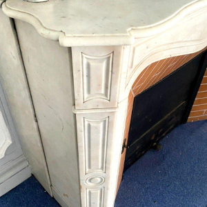 Open haard in Louis XV-stijl, Pompadour-model, wit Carrara-marmer, 20e eeuw