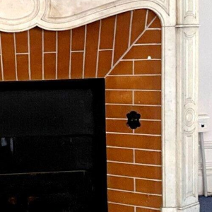 Louis XV style fireplace, Pompadour model, white Carrara marble, 20th century