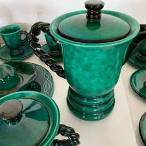 Marius Giuge, green glazed stoneware coffee and tea service, 20th century