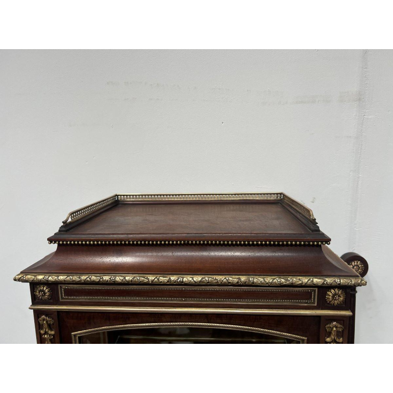 Napoleon III style display cabinet in mahogany and chased bronze, 19th century