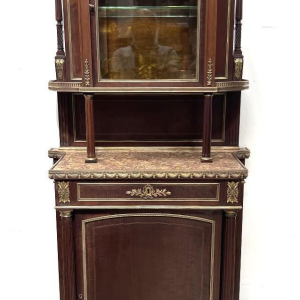 Meuble vitrine Napoléon III en acajou et bronze ciselé, XIX siècle