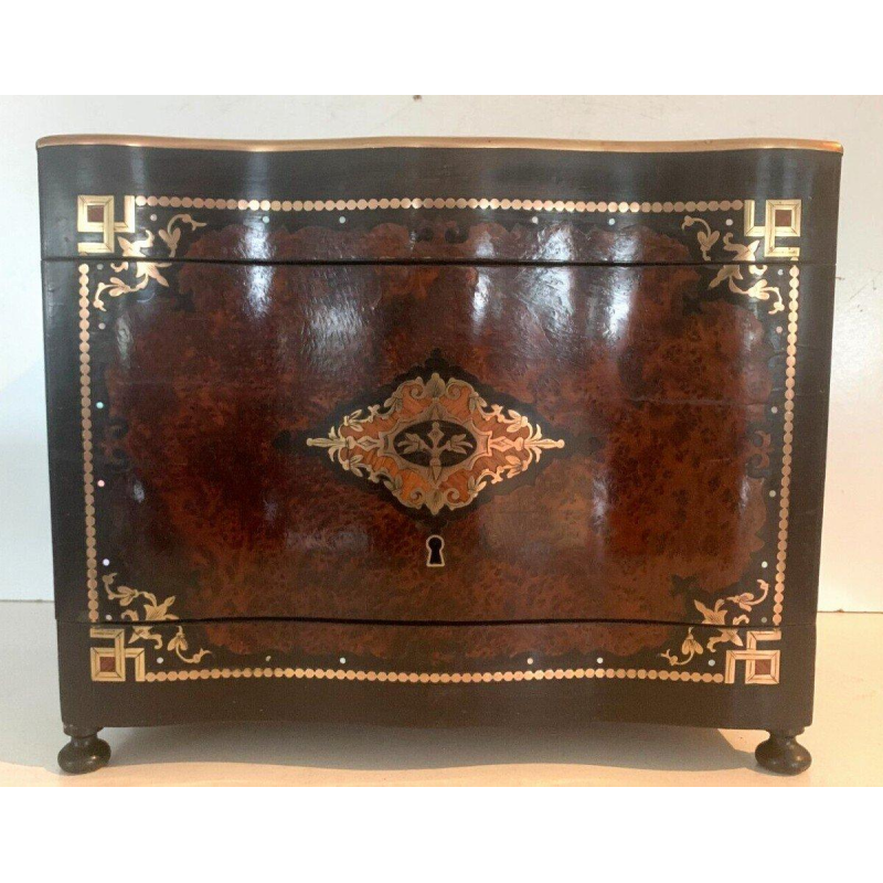 Cave à liqueur complète, coffret Napoléon III, boîte en marqueterie XIXᵉ siècle