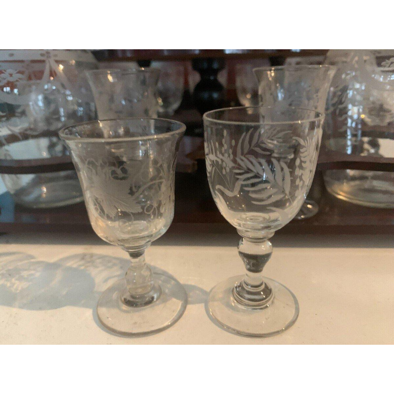 Cave à liqueur complète, coffret Napoléon III, boîte en marqueterie XIXᵉ siècle