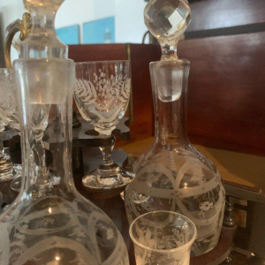 Complete drankenkast in Napoleon III-stijl, 19e-eeuwse kast met marqueterie.