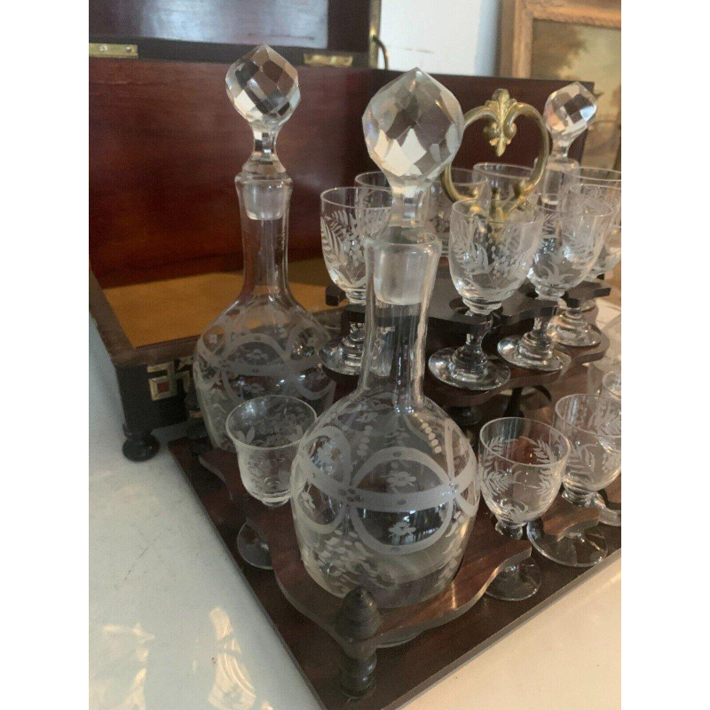 Complete drankenkast in Napoleon III-stijl, 19e-eeuwse kast met marqueterie.