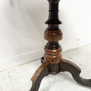 Octagonal Napoleon III marquetry pedestal table with a central tripod base, Italy, 19th century