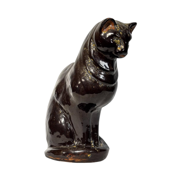 Chat assis en céramique émaillée - France, XXe siècle