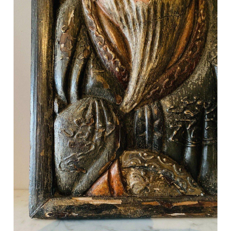 Pair of carved wooden wall sconces decorated with Chinese figures, 20th century