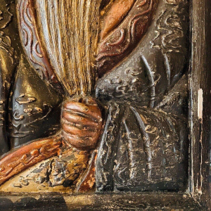 Paire d’appliques en bois sculpté à décor de Chinois, XXᵉ siècle