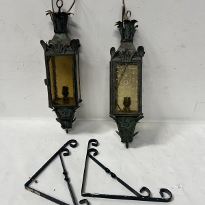 Pair of lacquered sheet metal lanterns, 20th century
