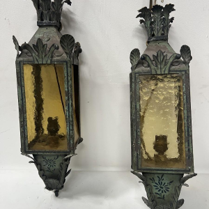 Pair of lacquered sheet metal lanterns, 20th century