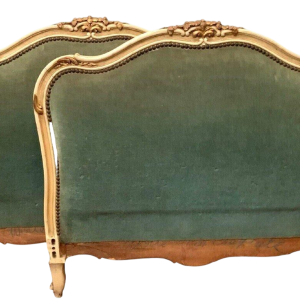 Banquette lit de repos LouisXV en bois laqué et doré, XXᵉ siècle