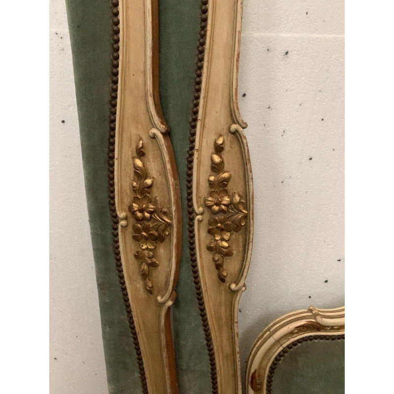 Banquette lit de repos LouisXV en bois laqué et doré, XXᵉ siècle