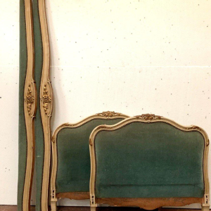 Louis XV style daybed in lacquered and gilded wood, 20th century