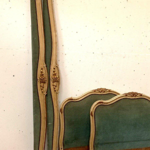 Dagbed in Lodewijk XV-stijl van gelakt en verguld hout, 20e eeuw.