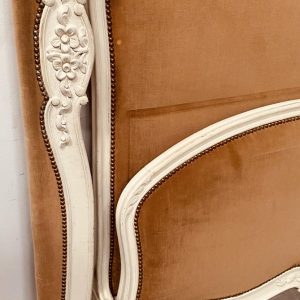 Louis XV style bed in finely carved antique-patinated beechwood, 20th century