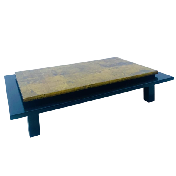 Table basse japonaise, plateau en laque noir et or, XX siècle