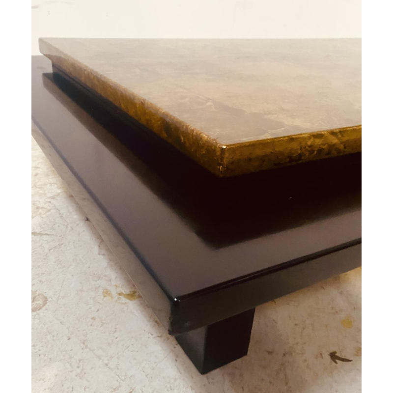 Table basse japonaise, plateau en laque noir et or, XX siècle