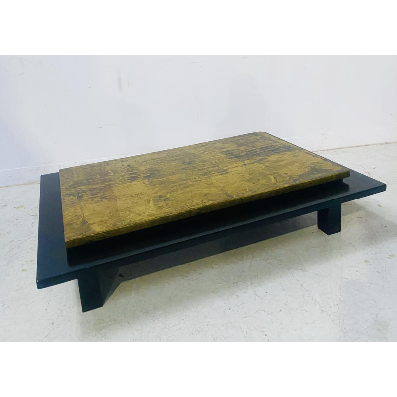 Japanese coffee table, black and gold lacquered top, 20th century