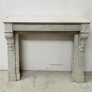 Cheminée au corbeau, époque Napoléon III, marbre blanc, XIX siècle