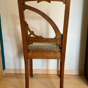 Paire de chaises Art Nouveau en chêne, ca 1900