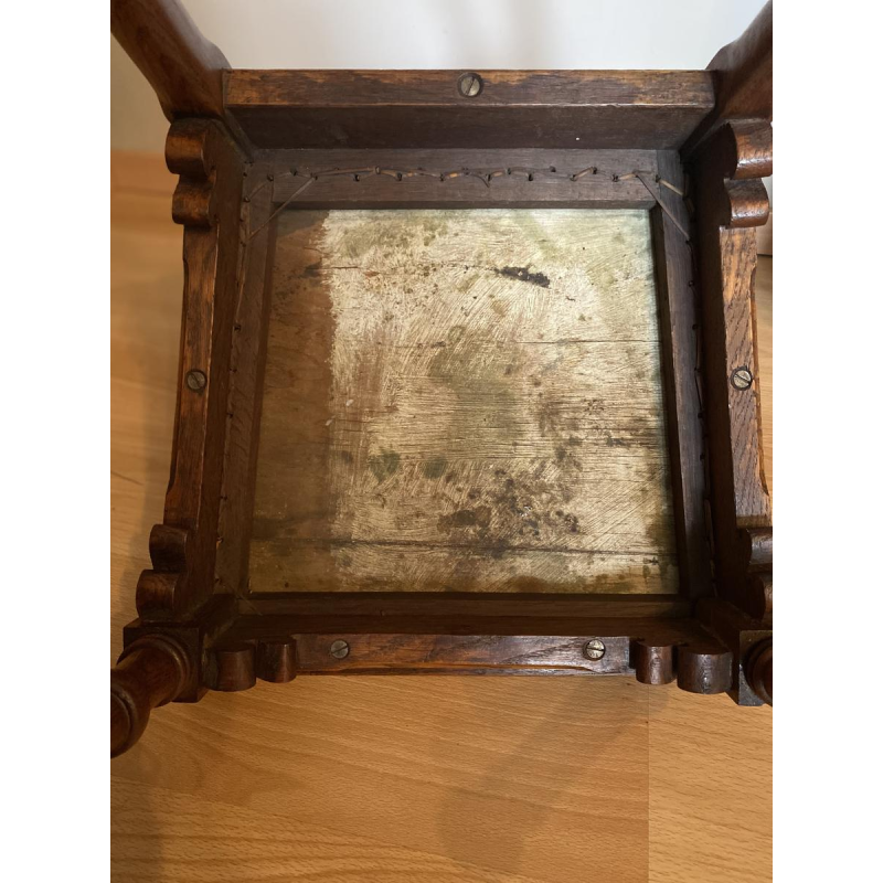 Pair of Art Nouveau oak chairs, circa 1900