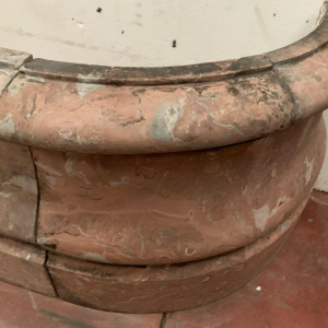 Jardinière murale à poser, marbre Brèche, XIX Siècle