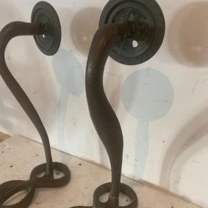 Paire d'appliques murales "Serpents" Art Déco, bronze massif, XX siècle