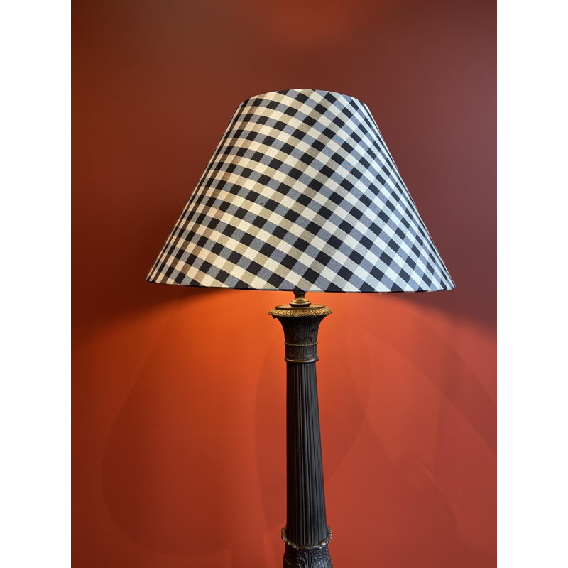 Empire style bronze table lamp, tripod base, silk lampshade, black and white checkered pattern, 19th century