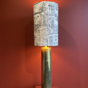 Lampe à poser "Douille d'obus Magdeburg allemande" 1ère Guerre Mondiale, abat-jour lin motif Venise