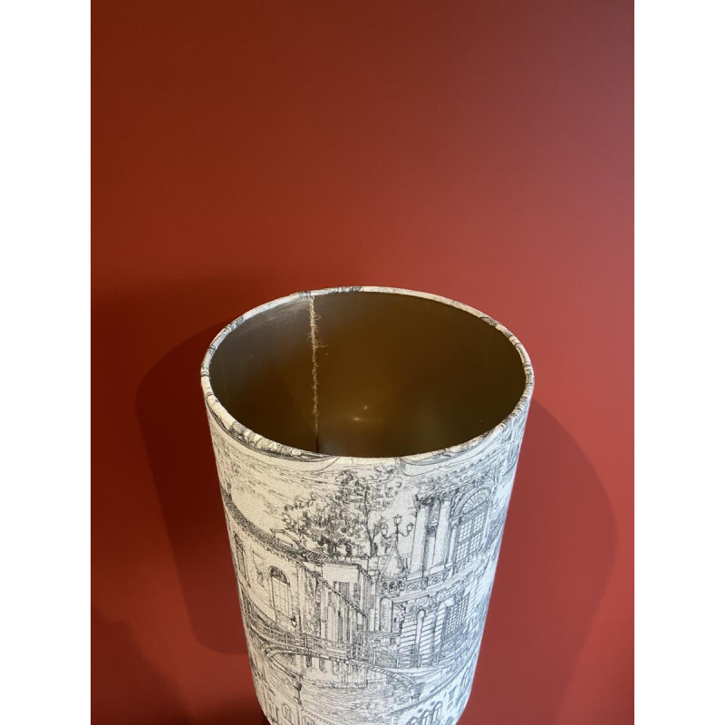 Lampe à poser "Douille d'obus Magdeburg allemande" 1ère Guerre Mondiale, abat-jour lin motif Venise