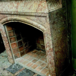 Louis XIV style fireplace with hood, speckled pink veined marble, 19th century