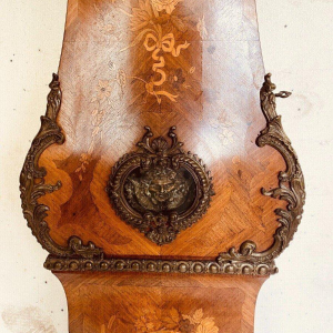 Louis XV style regulator clock, curved wood, marquetry veneer, 20th century