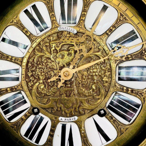 Louis XV style regulator clock, curved wood, marquetry veneer, 20th century