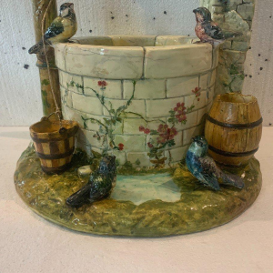 Delphin Massier pour Vallauris "Puits aux oiseaux" sculpture céramique polychrome, début XXe siècle