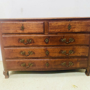 Louis XV style chest of drawers in solid oak with five drawers, 18th century