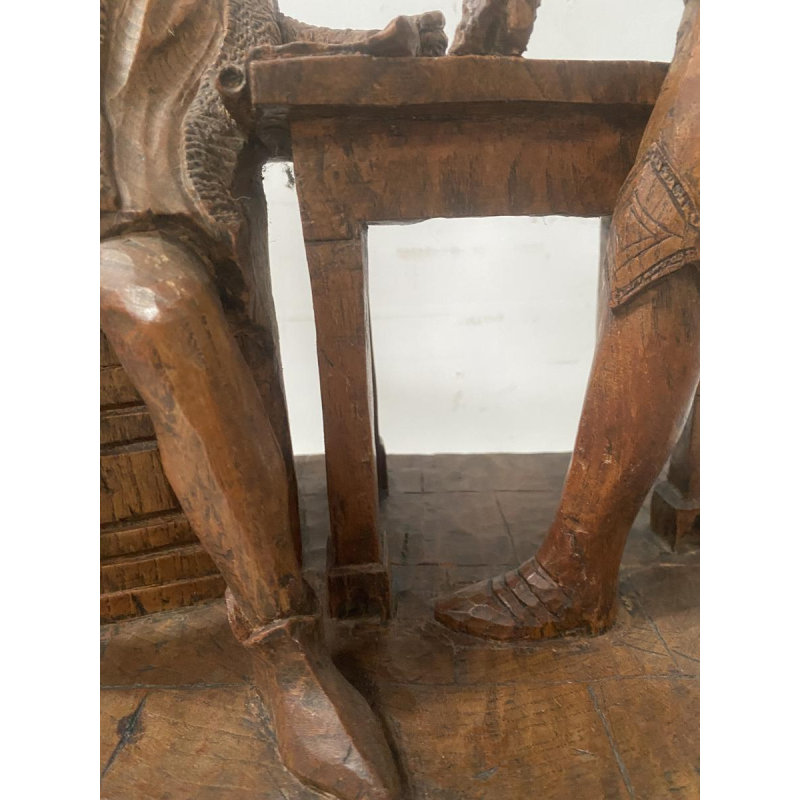 Sculpture représentant deux notables, bois sculpté, XX siècle